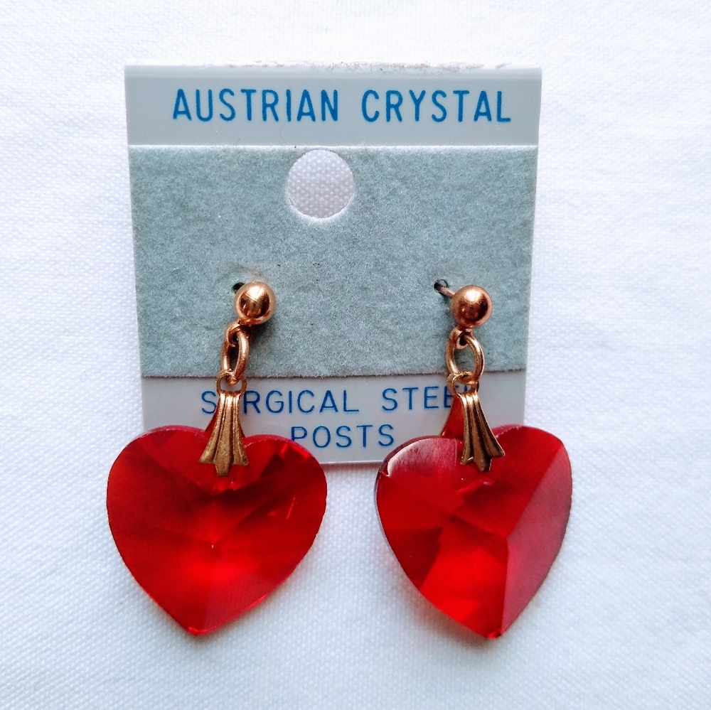 TO YOUR HEARTS CONTENT!♥️ Heart Shape "Austrian Crystal" Vintage Earrings.